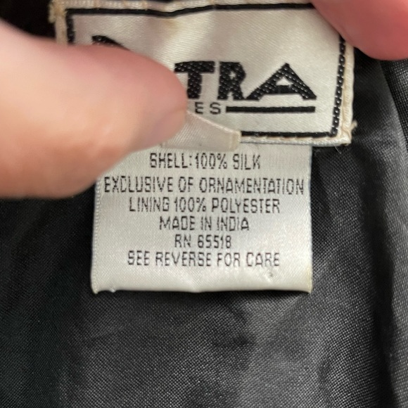 VINTAGE Patra Beaded Silk Blouse, Black Sz PM - Picture 7 of 7